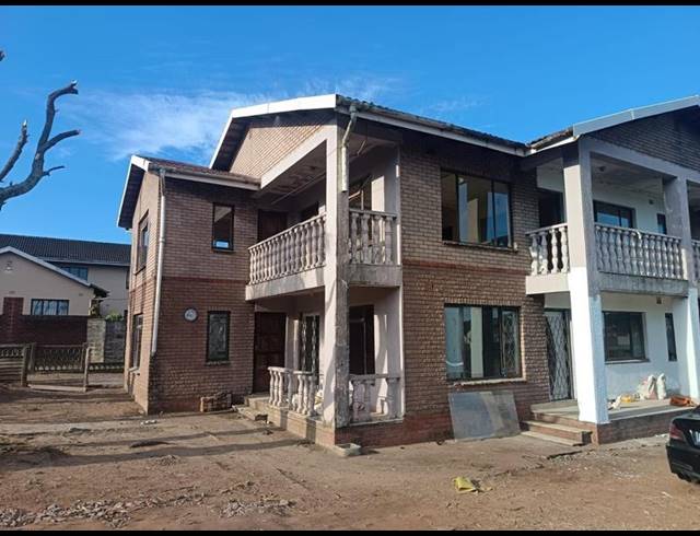 11 BEDROOM HOUSE FOR SALE IN ISIPINGO RAIL